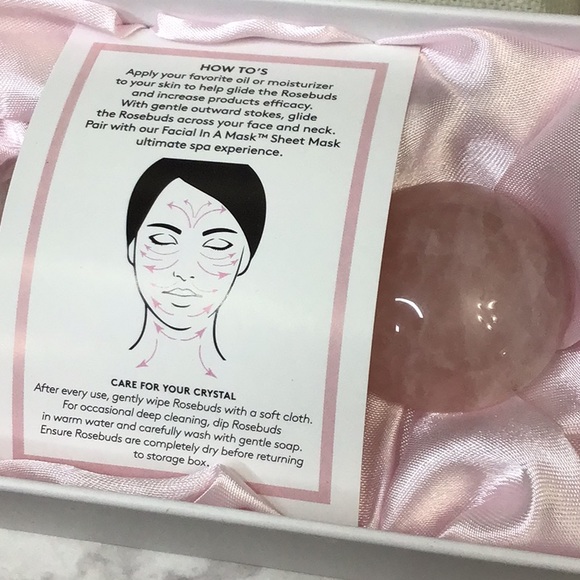 NWOT Angela Caglia Rose Quarts Eye Treatment Set - Picture 2 of 5